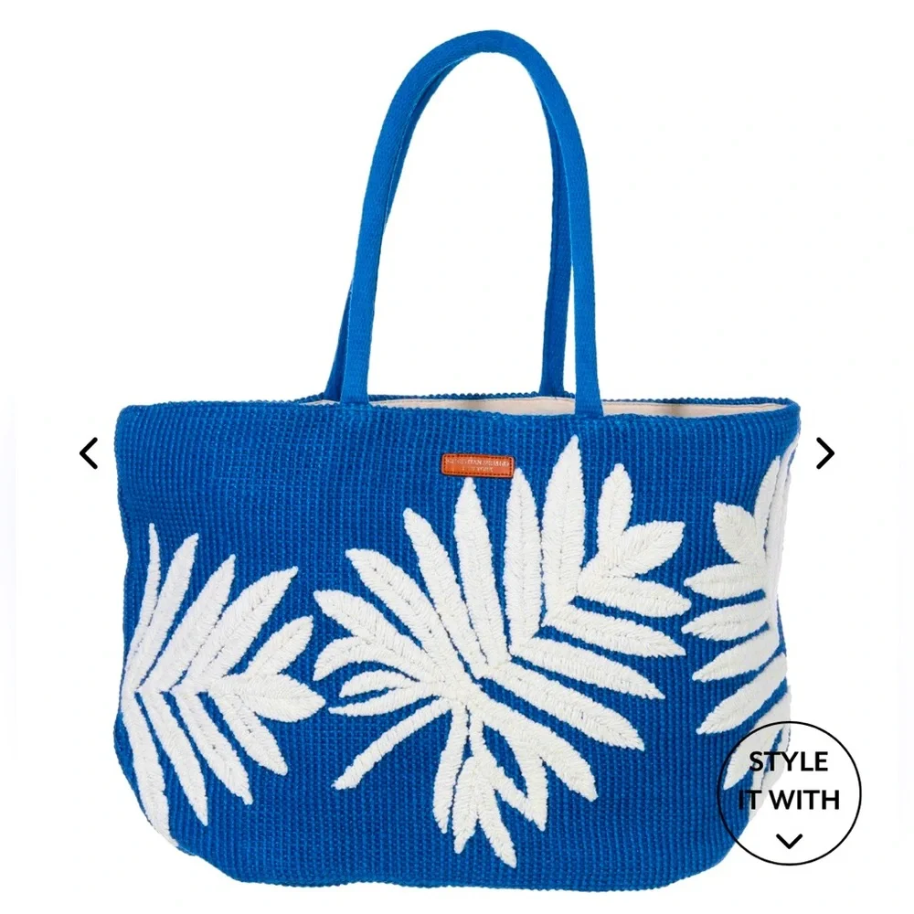 ☀️☀️Christian Siriano‎ Blue and White Tropical Tote-NWT☀️☀️